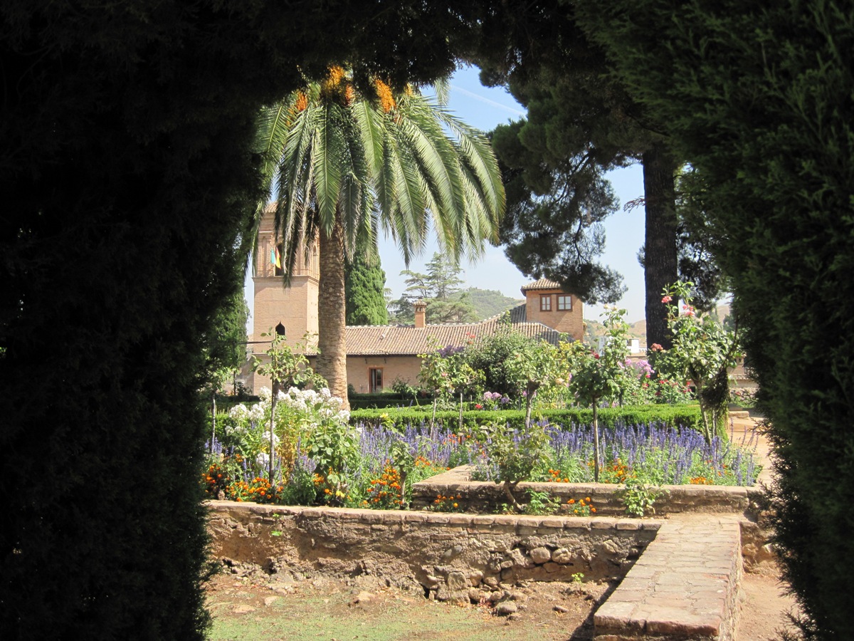 69-Alhambra- Un angolo del giardino